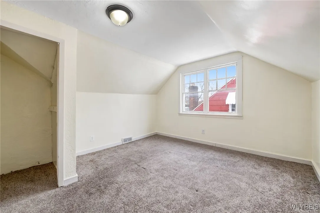 321 Eggert Road, Cheektowaga, New York 14215, Cheektowaga, New York 14215, 4 Bedrooms Bedrooms, 7 Rooms Rooms,1 BathroomBathrooms,Residential Lease,For Rent,321 Eggert Road, Cheektowaga, New York 14215,B1621628