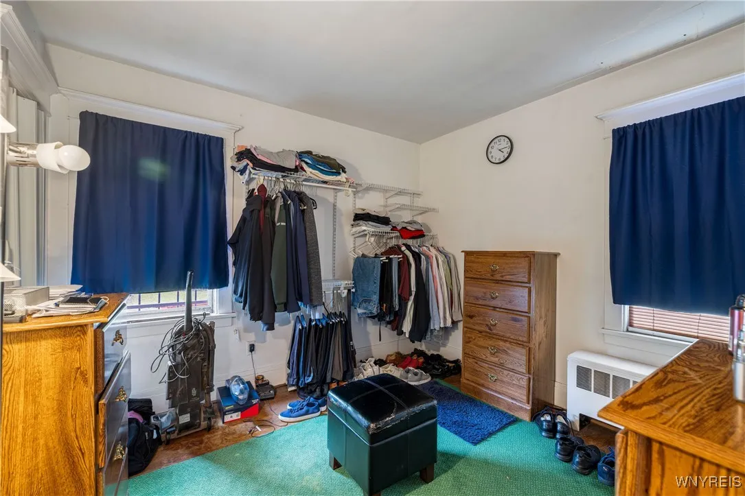 305 Warwick Ave Avenue, Buffalo, New York 14215, Buffalo, New York 14215, 5 Bedrooms Bedrooms, 8 Rooms Rooms,1 BathroomBathrooms,Residential,For Sale,305 Warwick Ave Avenue, Buffalo, New York 14215,B1621457
