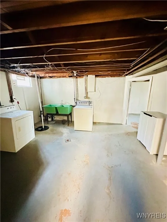268 Cass Avenue, Cheektowaga, New York 14206, Cheektowaga, New York 14206, 3 Bedrooms Bedrooms, 5 Rooms Rooms,2 BathroomsBathrooms,Residential Lease,For Rent,268 Cass Avenue, Cheektowaga, New York 14206,B1621881