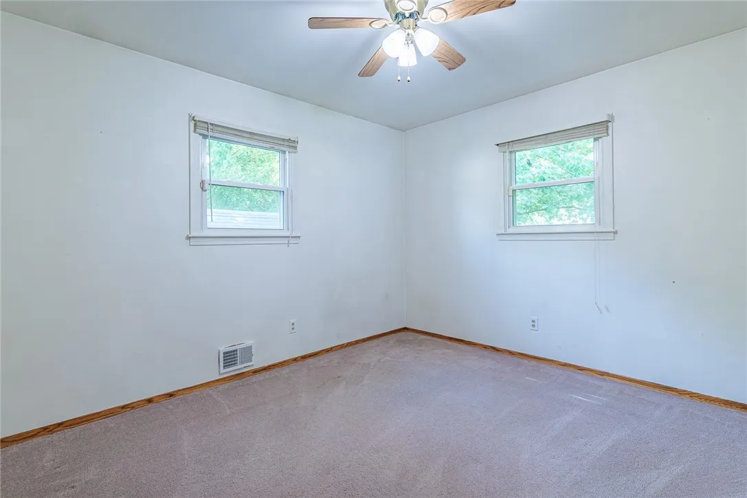 838 Chestnut Bend, Webster, New York 14580, Webster, New York 14580, 3 Bedrooms Bedrooms, 7 Rooms Rooms,2 BathroomsBathrooms,Residential,For Sale,838 Chestnut Bend, Webster, New York 14580,R1621186