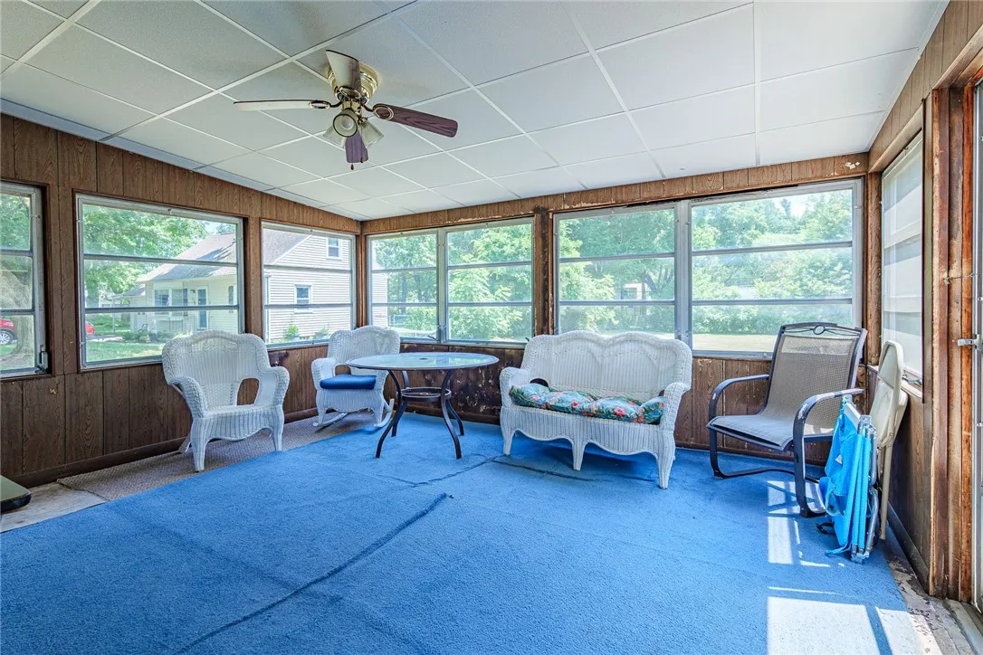 838 Chestnut Bend, Webster, New York 14580, Webster, New York 14580, 3 Bedrooms Bedrooms, 7 Rooms Rooms,2 BathroomsBathrooms,Residential,For Sale,838 Chestnut Bend, Webster, New York 14580,R1621186