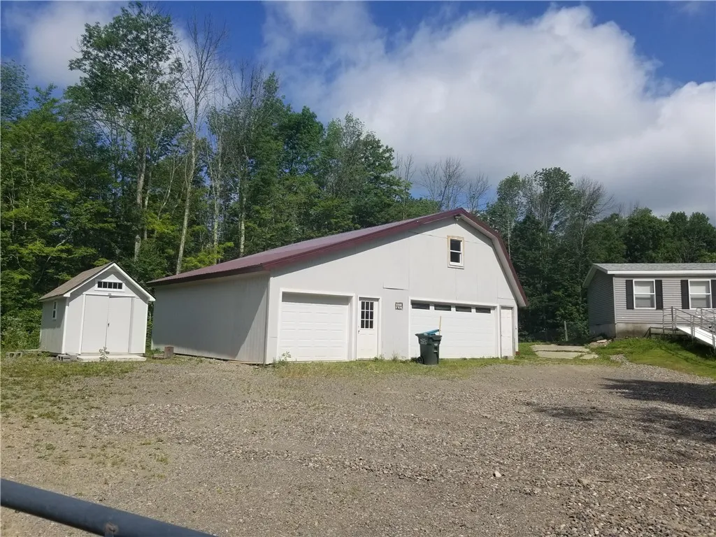 287 Plymouth-north Norwich Road, Plymouth, New Yor, Plymouth, New York 13832, 4 Bedrooms Bedrooms, 11 Rooms Rooms,2 BathroomsBathrooms,Residential,For Sale,287 Plymouth-north Norwich Road, Plymouth, New Yor,R1621206
