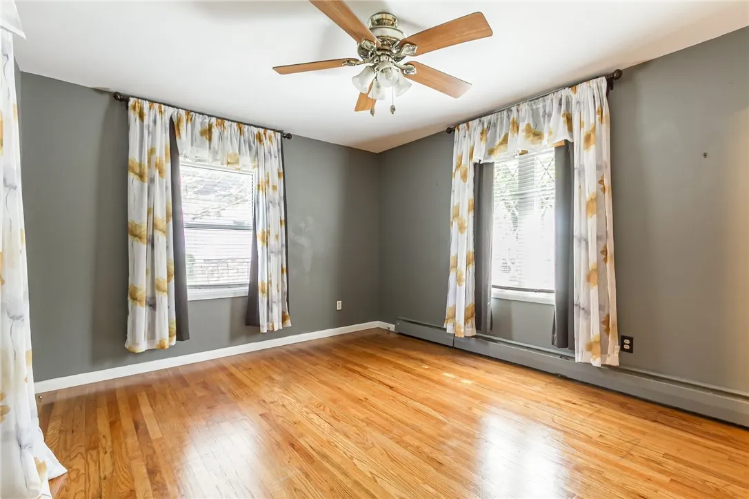 226 North Pearl Street, Canandaigua City, New York, Canandaigua City, New York 14424, 3 Bedrooms Bedrooms, 7 Rooms Rooms,1 BathroomBathrooms,Residential,For Sale,226 North Pearl Street, Canandaigua City, New York,R1621534
