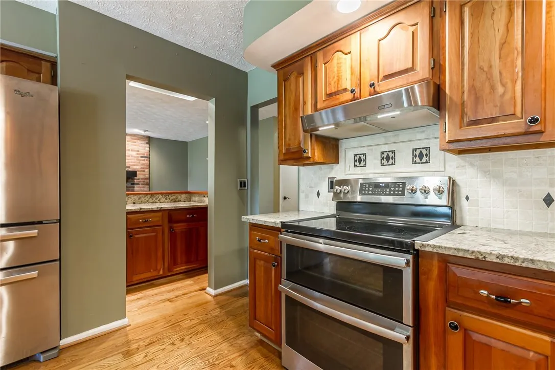 226 North Pearl Street, Canandaigua City, New York, Canandaigua City, New York 14424, 3 Bedrooms Bedrooms, 7 Rooms Rooms,1 BathroomBathrooms,Residential,For Sale,226 North Pearl Street, Canandaigua City, New York,R1621534