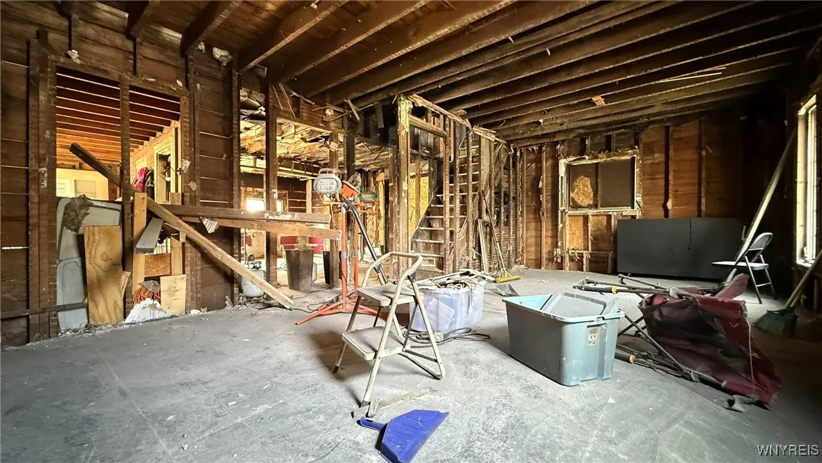 8713 Main Street, Somerset, New York 14012, Somerset, New York 14012, 3 Bedrooms Bedrooms, 8 Rooms Rooms,1 BathroomBathrooms,Residential,For Sale,8713 Main Street, Somerset, New York 14012,B1621594
