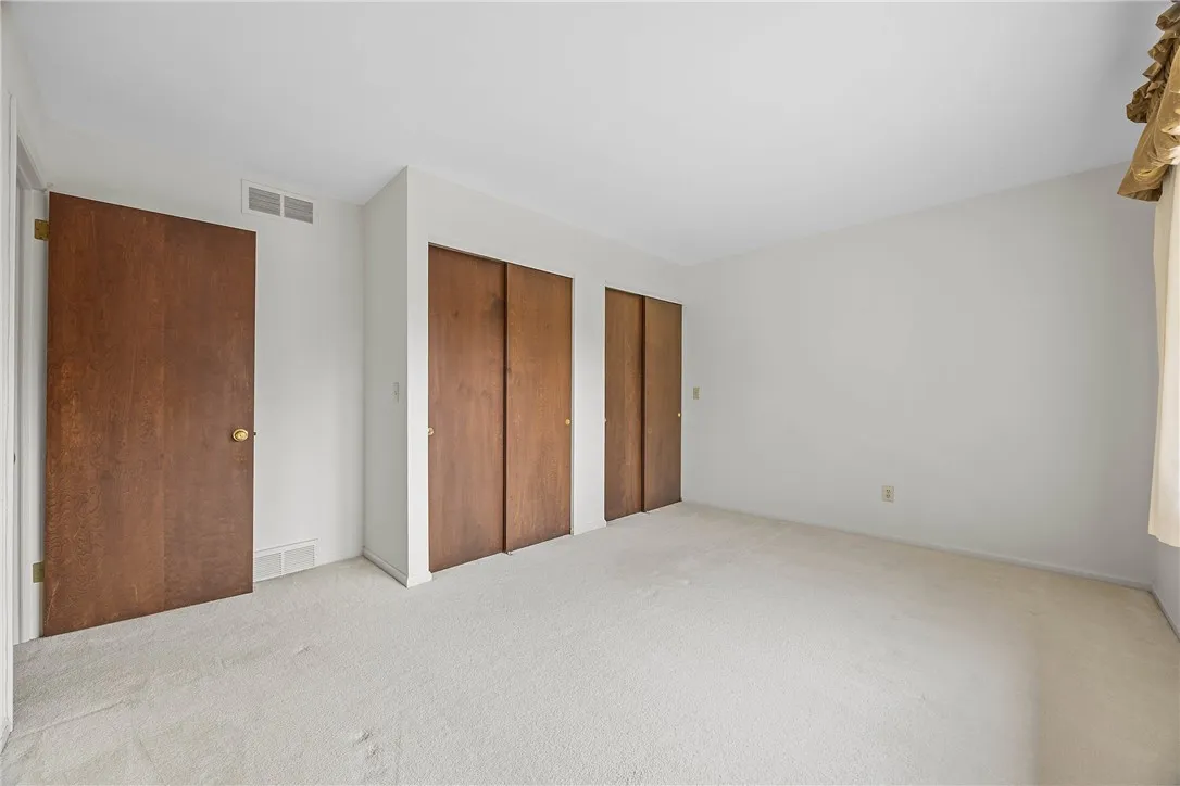 399 French Road, Pittsford, New York 14618, Pittsford, New York 14618, 4 Bedrooms Bedrooms, 9 Rooms Rooms,2 BathroomsBathrooms,Residential,For Sale,399 French Road, Pittsford, New York 14618,R1620579