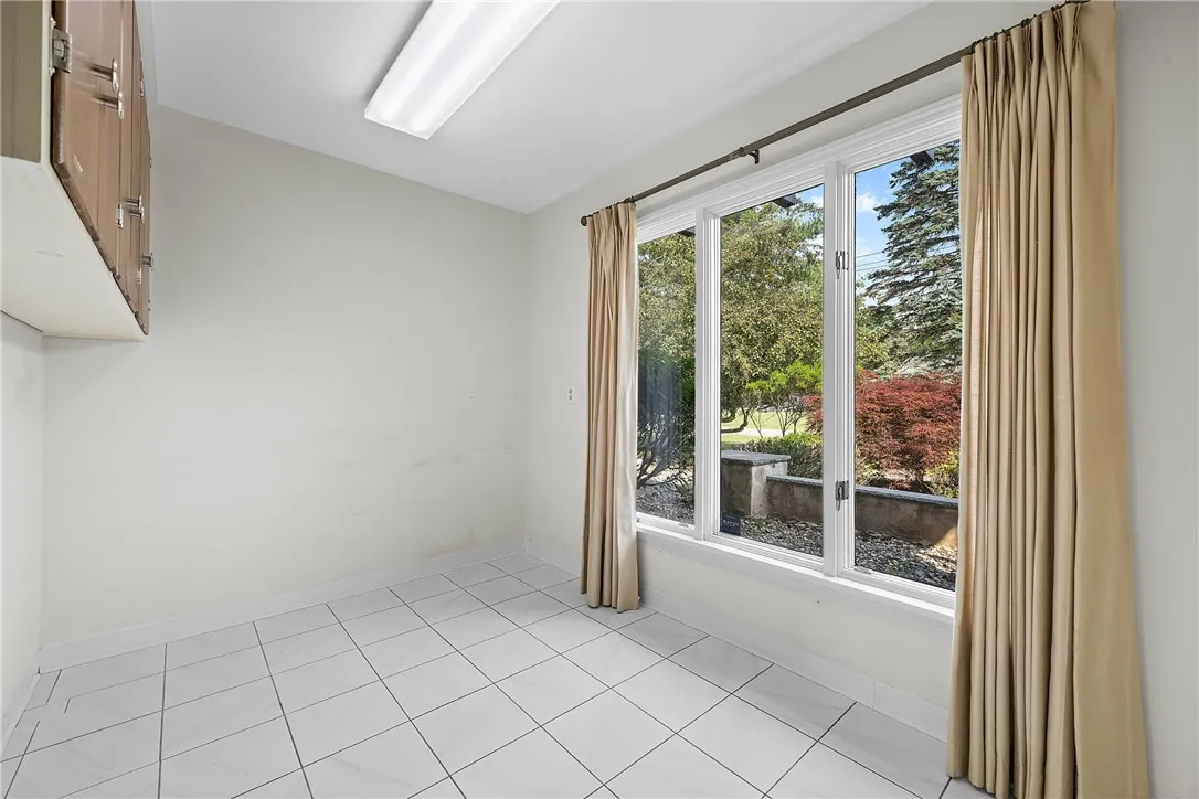 399 French Road, Pittsford, New York 14618, Pittsford, New York 14618, 4 Bedrooms Bedrooms, 9 Rooms Rooms,2 BathroomsBathrooms,Residential,For Sale,399 French Road, Pittsford, New York 14618,R1620579
