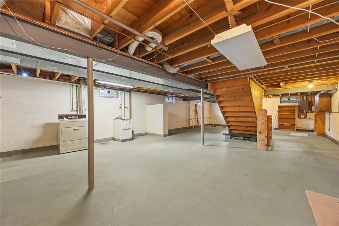 399 French Road, Pittsford, New York 14618, Pittsford, New York 14618, 4 Bedrooms Bedrooms, 9 Rooms Rooms,2 BathroomsBathrooms,Residential,For Sale,399 French Road, Pittsford, New York 14618,R1620579