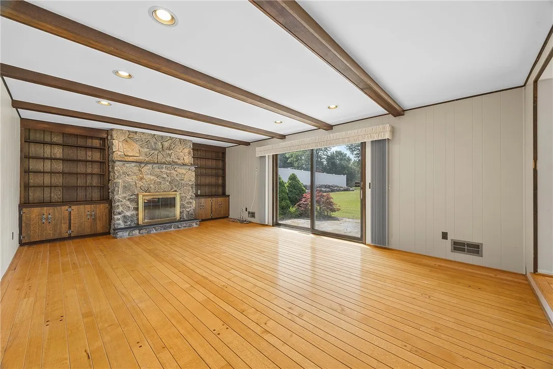 399 French Road, Pittsford, New York 14618, Pittsford, New York 14618, 4 Bedrooms Bedrooms, 9 Rooms Rooms,2 BathroomsBathrooms,Residential,For Sale,399 French Road, Pittsford, New York 14618,R1620579