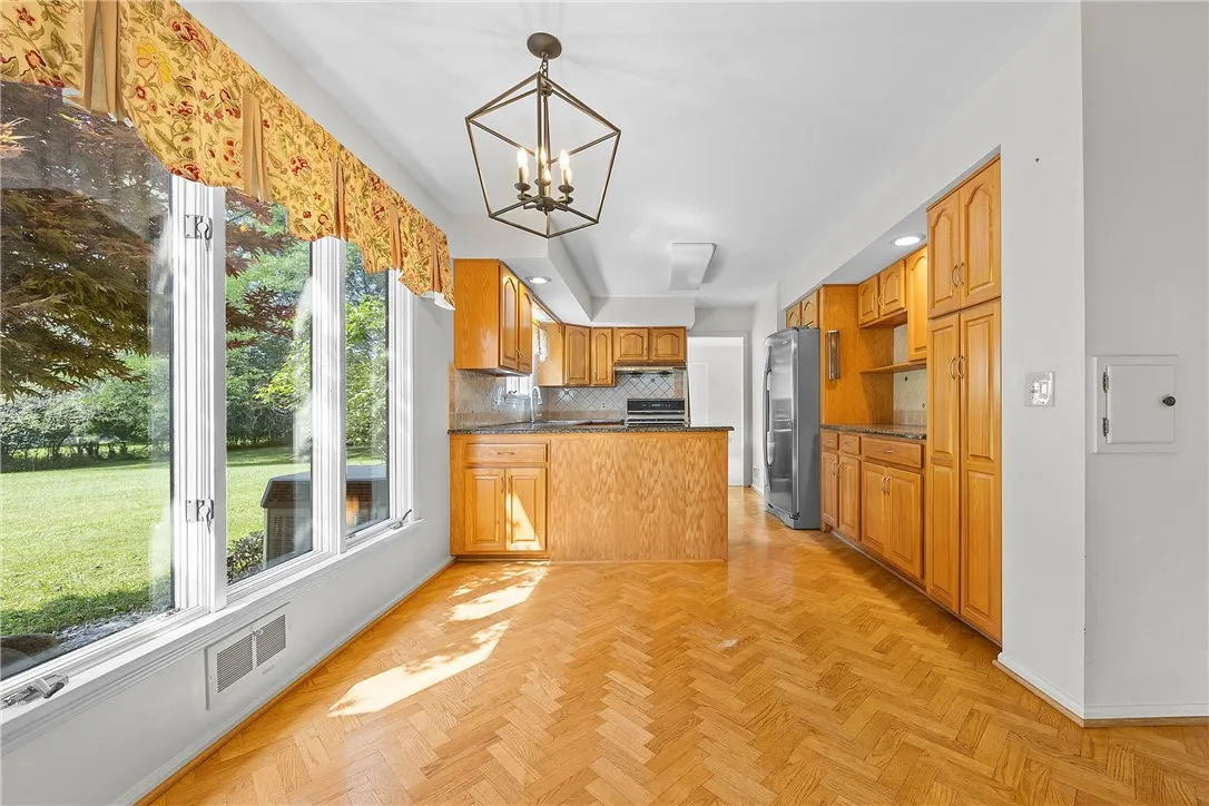 399 French Road, Pittsford, New York 14618, Pittsford, New York 14618, 4 Bedrooms Bedrooms, 9 Rooms Rooms,2 BathroomsBathrooms,Residential,For Sale,399 French Road, Pittsford, New York 14618,R1620579