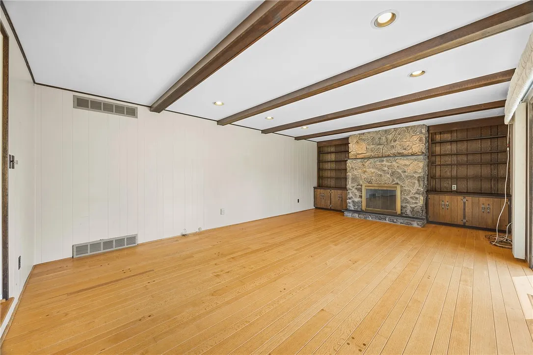 399 French Road, Pittsford, New York 14618, Pittsford, New York 14618, 4 Bedrooms Bedrooms, 9 Rooms Rooms,2 BathroomsBathrooms,Residential,For Sale,399 French Road, Pittsford, New York 14618,R1620579
