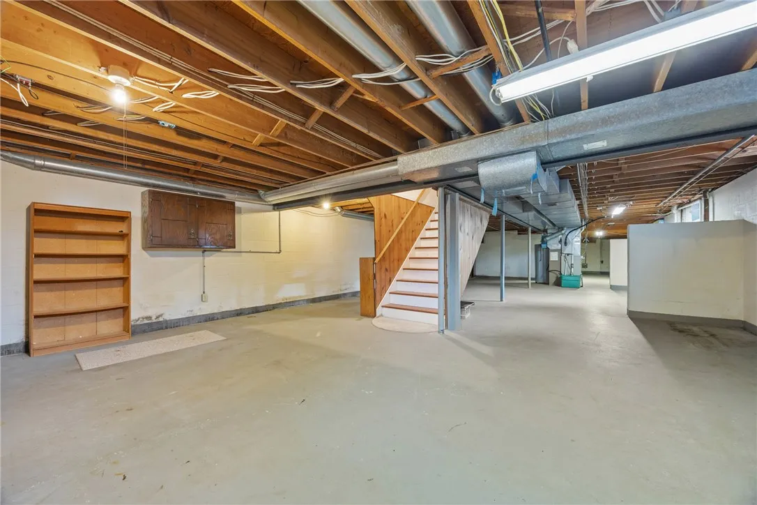399 French Road, Pittsford, New York 14618, Pittsford, New York 14618, 4 Bedrooms Bedrooms, 9 Rooms Rooms,2 BathroomsBathrooms,Residential,For Sale,399 French Road, Pittsford, New York 14618,R1620579