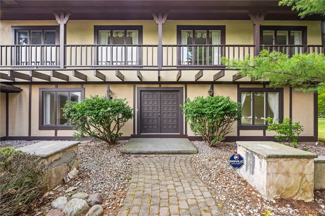 399 French Road, Pittsford, New York 14618, Pittsford, New York 14618, 4 Bedrooms Bedrooms, 9 Rooms Rooms,2 BathroomsBathrooms,Residential,For Sale,399 French Road, Pittsford, New York 14618,R1620579