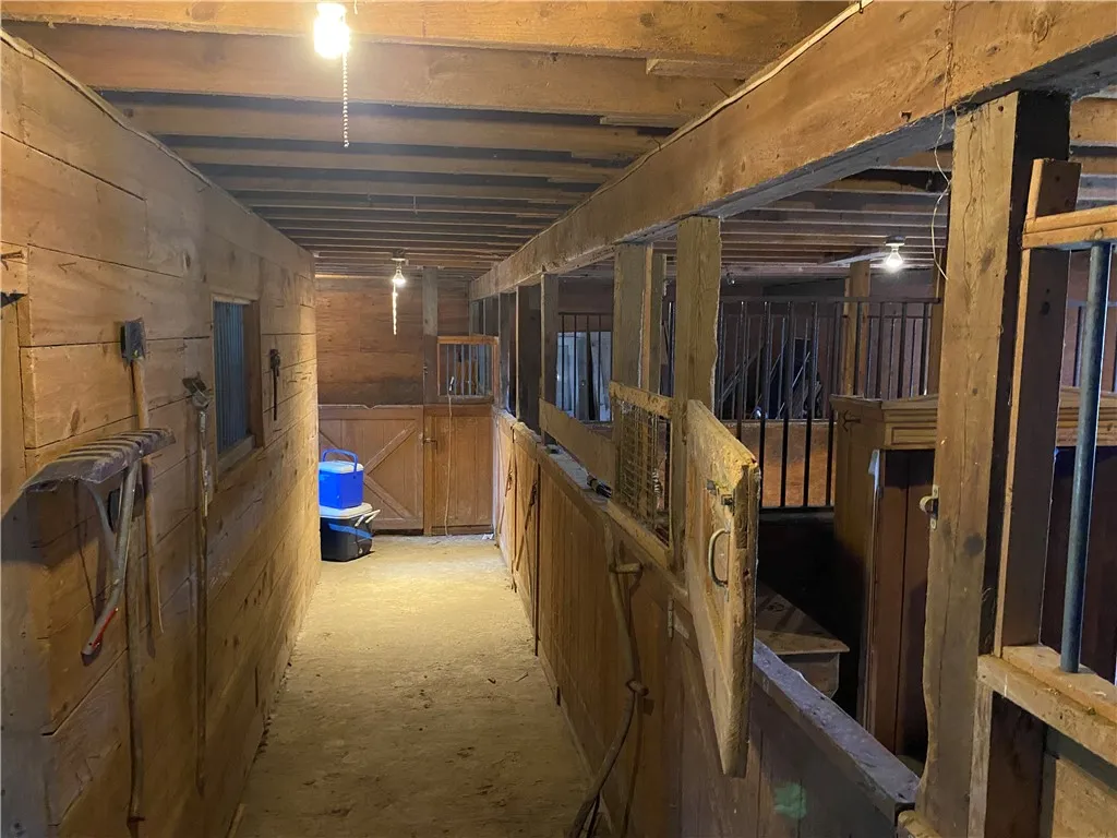Attached stable