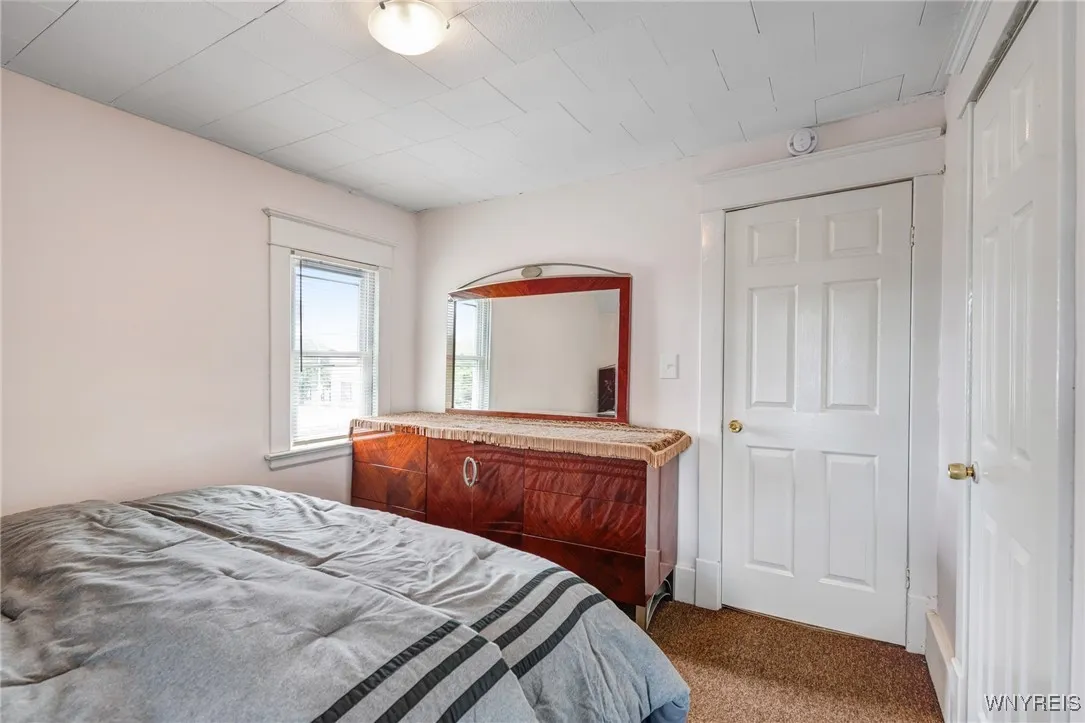 1143 Kensington Avenue, Buffalo, New York 14215, Buffalo, New York 14215, 4 Bedrooms Bedrooms, 7 Rooms Rooms,1 BathroomBathrooms,Residential,For Sale,1143 Kensington Avenue, Buffalo, New York 14215,B1621895