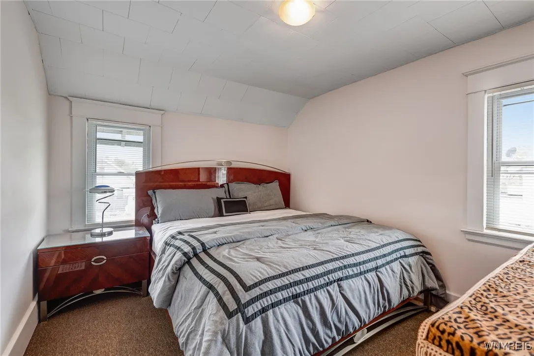 1143 Kensington Avenue, Buffalo, New York 14215, Buffalo, New York 14215, 4 Bedrooms Bedrooms, 7 Rooms Rooms,1 BathroomBathrooms,Residential,For Sale,1143 Kensington Avenue, Buffalo, New York 14215,B1621895