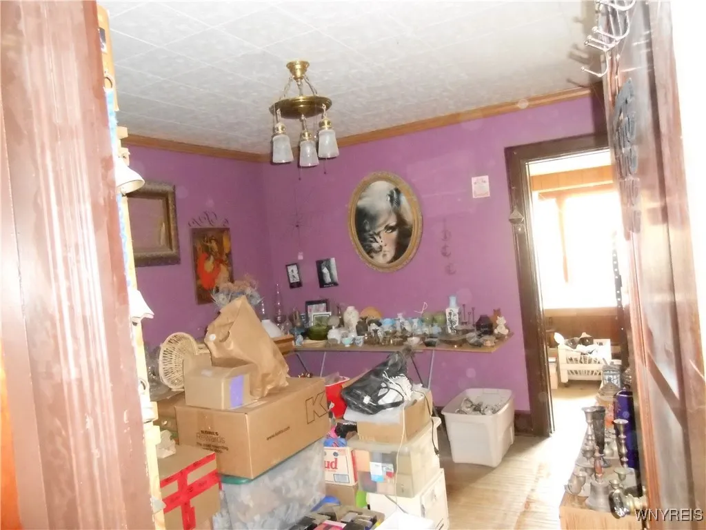 Second downstairs bedroom