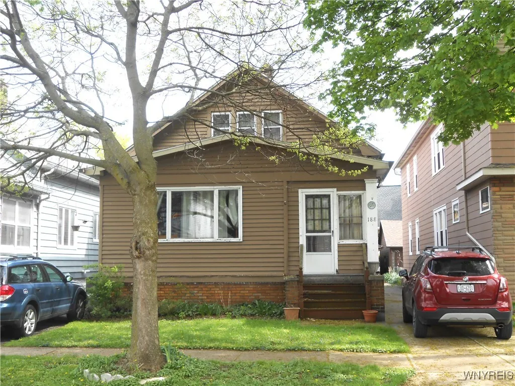 188 Cumberland Avenue, Buffalo, New York 14220, Buffalo, New York 14220, 4 Bedrooms Bedrooms, 8 Rooms Rooms,2 BathroomsBathrooms,Residential,For Sale,188 Cumberland Avenue, Buffalo, New York 14220,B1621870