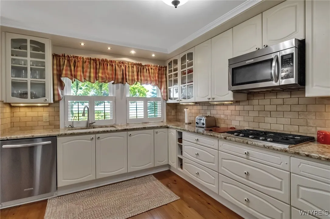 7110 Lake Shore Road, Evans, New York 14047, Evans, New York 14047, 6 Bedrooms Bedrooms, 13 Rooms Rooms,5 BathroomsBathrooms,Residential,For Sale,7110 Lake Shore Road, Evans, New York 14047,B1619866
