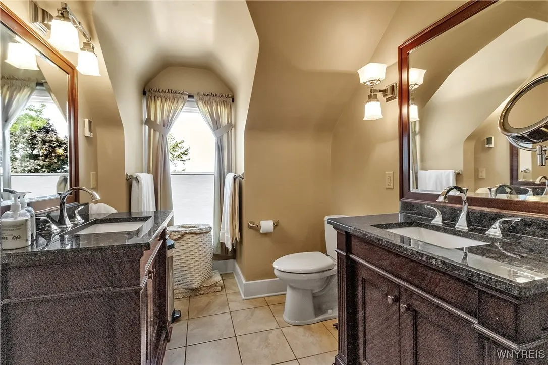 7110 Lake Shore Road, Evans, New York 14047, Evans, New York 14047, 6 Bedrooms Bedrooms, 13 Rooms Rooms,5 BathroomsBathrooms,Residential,For Sale,7110 Lake Shore Road, Evans, New York 14047,B1619866