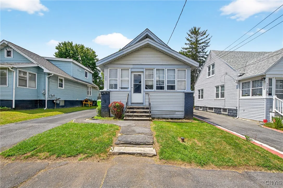 345 Wayland Road, Salina, New York 13208, Salina, New York 13208, 3 Bedrooms Bedrooms, 6 Rooms Rooms,1 BathroomBathrooms,Residential,For Sale,345 Wayland Road, Salina, New York 13208,S1621234