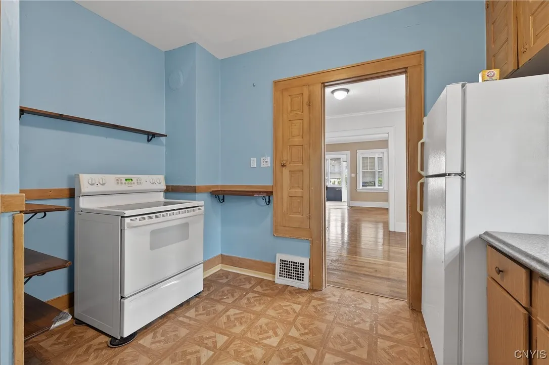 345 Wayland Road, Salina, New York 13208, Salina, New York 13208, 3 Bedrooms Bedrooms, 6 Rooms Rooms,1 BathroomBathrooms,Residential,For Sale,345 Wayland Road, Salina, New York 13208,S1621234