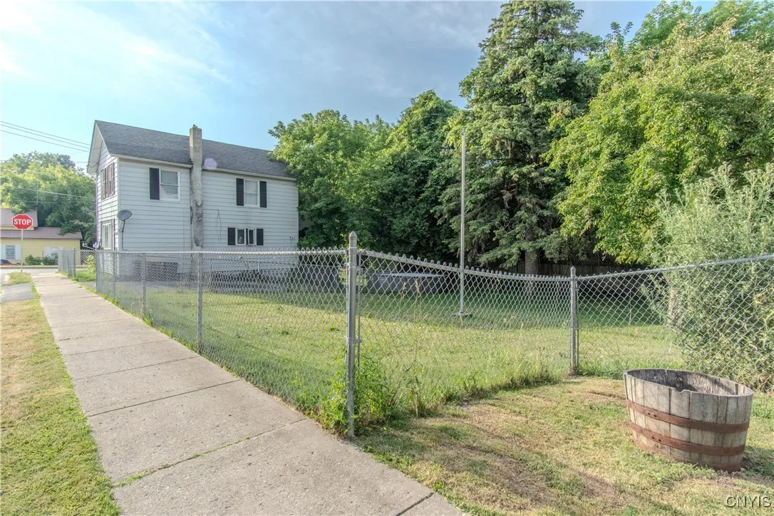 603 Emerson Street, Watertown City, New York 13601, Watertown City, New York 13601, 3 Bedrooms Bedrooms, 6 Rooms Rooms,1 BathroomBathrooms,Residential,For Sale,603 Emerson Street, Watertown City, New York 13601,S1621907