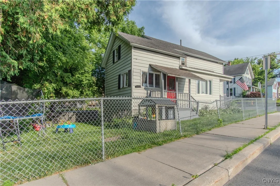 603 Emerson Street, Watertown City, New York 13601, Watertown City, New York 13601, 3 Bedrooms Bedrooms, 6 Rooms Rooms,1 BathroomBathrooms,Residential,For Sale,603 Emerson Street, Watertown City, New York 13601,S1621907