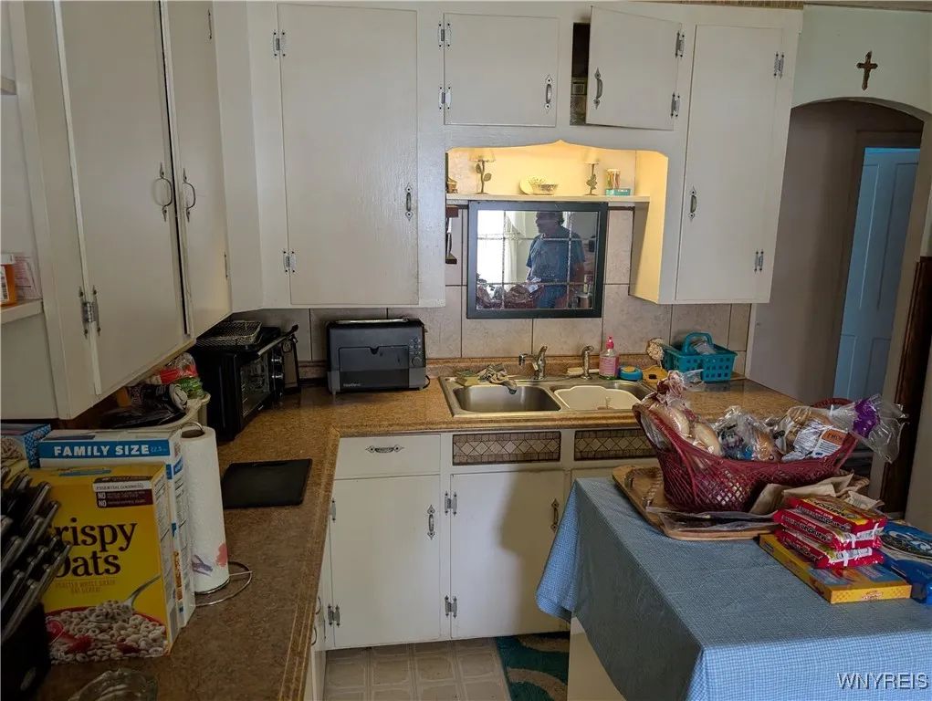 218 Sargent Road, Bennington, New York 14037, Bennington, New York 14037, 3 Bedrooms Bedrooms, ,2 BathroomsBathrooms,Residential,For Sale,218 Sargent Road, Bennington, New York 14037,B1621610