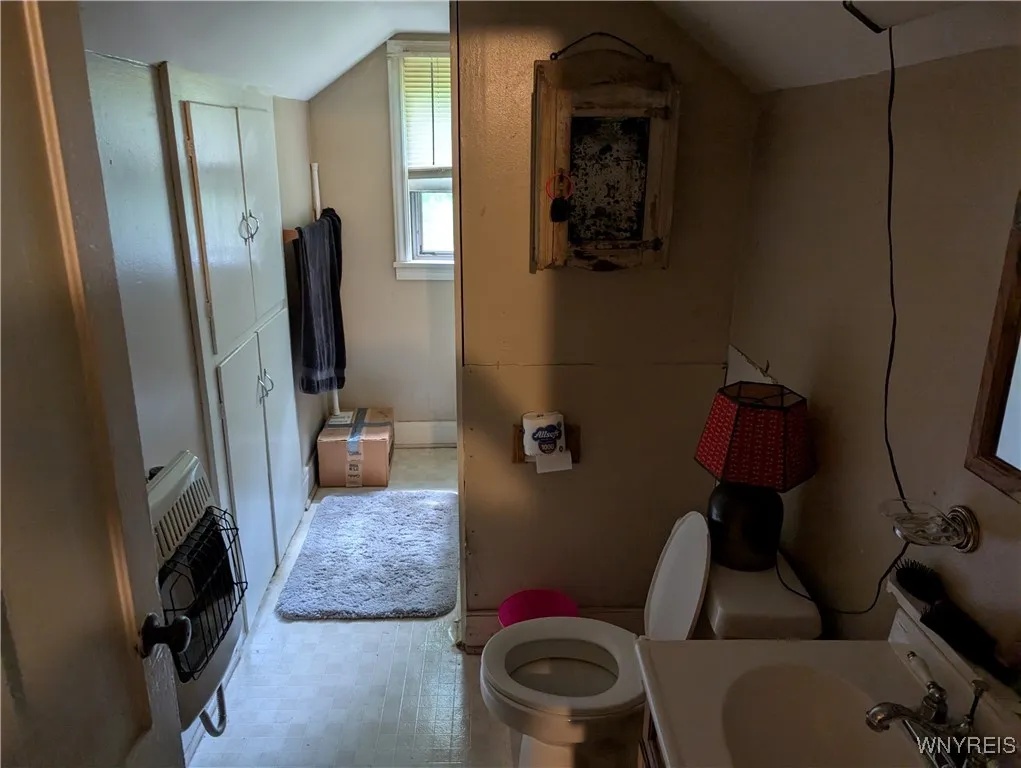 218 Sargent Road, Bennington, New York 14037, Bennington, New York 14037, 3 Bedrooms Bedrooms, ,2 BathroomsBathrooms,Residential,For Sale,218 Sargent Road, Bennington, New York 14037,B1621610