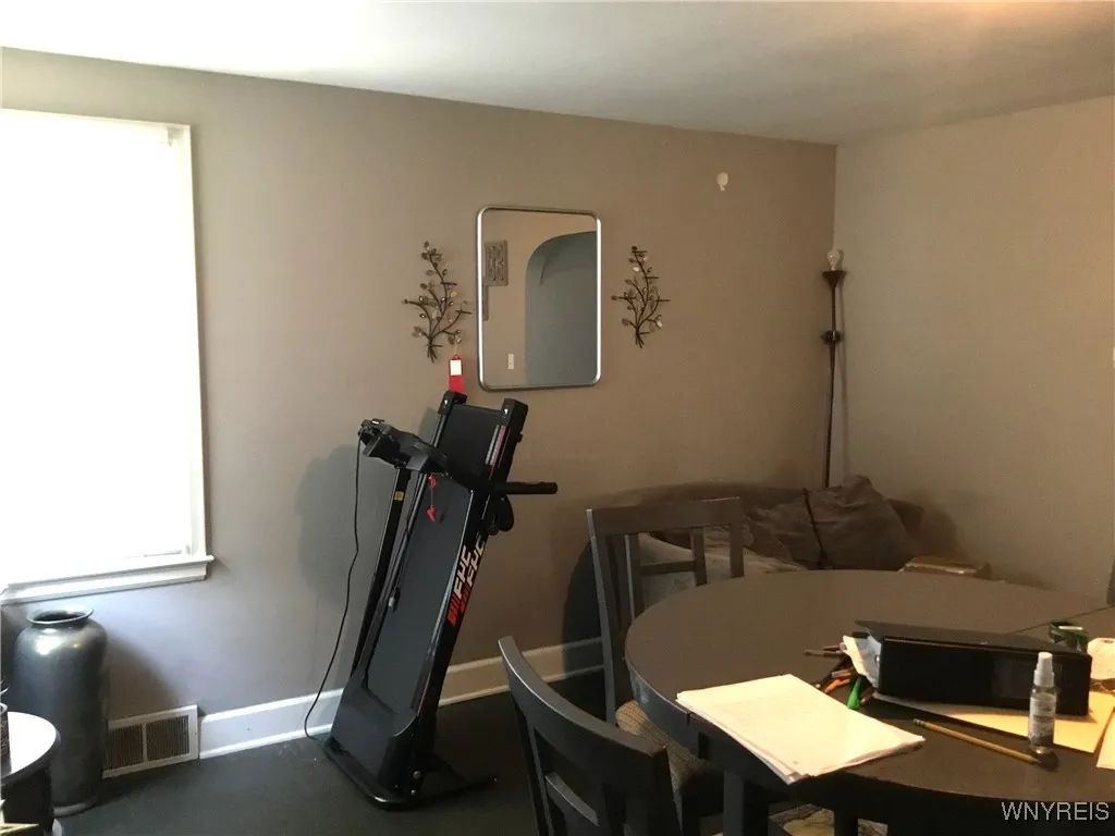 25 Fernwood Avenue, West Seneca, New York 14206, West Seneca, New York 14206, 4 Bedrooms Bedrooms, ,2 BathroomsBathrooms,Residential,For Sale,25 Fernwood Avenue, West Seneca, New York 14206,B1617629