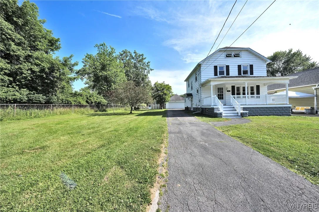91 Verel Avenue, Lackawanna, New York 14218, Lackawanna, New York 14218, 4 Bedrooms Bedrooms, 7 Rooms Rooms,1 BathroomBathrooms,Residential,For Sale,91 Verel Avenue, Lackawanna, New York 14218,B1621901
