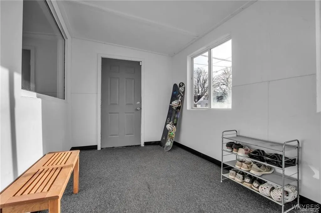 40 Remington Place, Buffalo, New York 14210, Buffalo, New York 14210, 3 Bedrooms Bedrooms, 7 Rooms Rooms,1 BathroomBathrooms,Residential,For Sale,40 Remington Place, Buffalo, New York 14210,B1621898