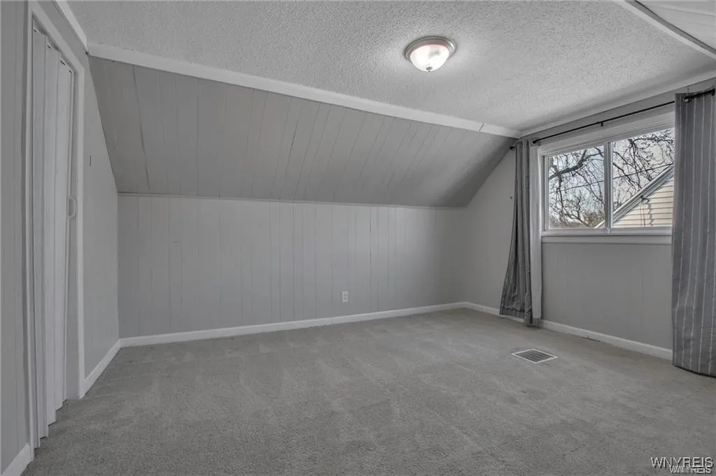 40 Remington Place, Buffalo, New York 14210, Buffalo, New York 14210, 3 Bedrooms Bedrooms, 7 Rooms Rooms,1 BathroomBathrooms,Residential,For Sale,40 Remington Place, Buffalo, New York 14210,B1621898