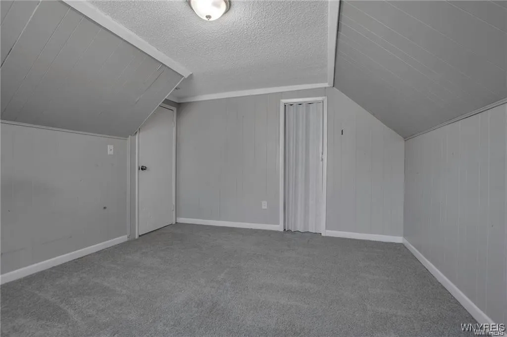 40 Remington Place, Buffalo, New York 14210, Buffalo, New York 14210, 3 Bedrooms Bedrooms, 7 Rooms Rooms,1 BathroomBathrooms,Residential,For Sale,40 Remington Place, Buffalo, New York 14210,B1621898