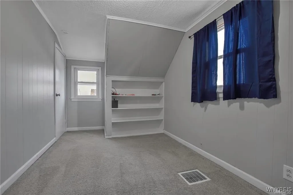 40 Remington Place, Buffalo, New York 14210, Buffalo, New York 14210, 3 Bedrooms Bedrooms, 7 Rooms Rooms,1 BathroomBathrooms,Residential,For Sale,40 Remington Place, Buffalo, New York 14210,B1621898