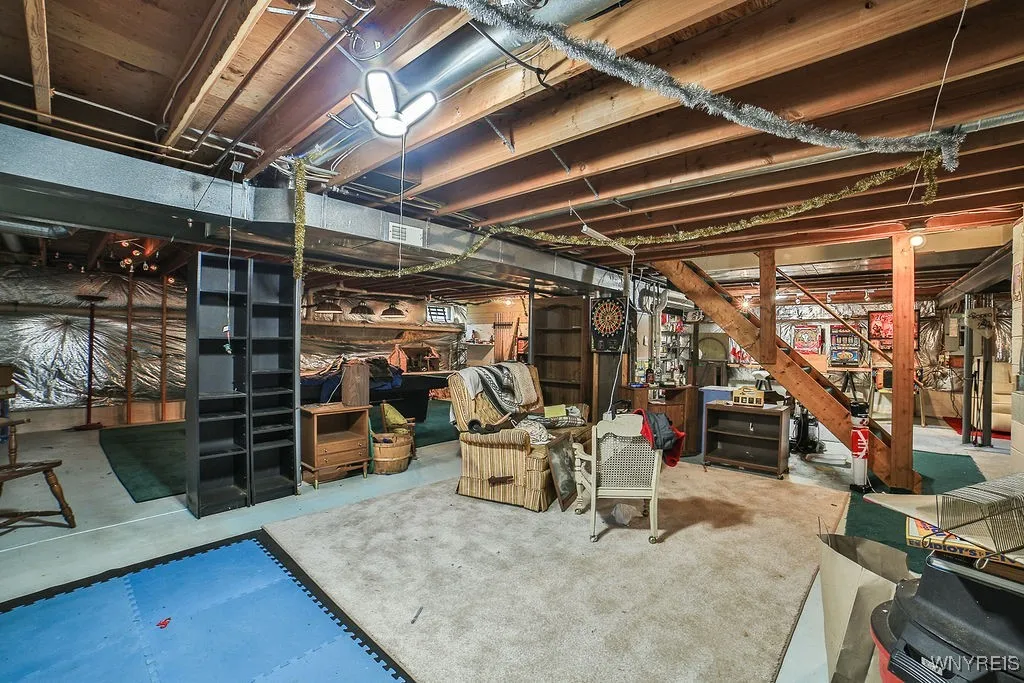 Full dry Basement