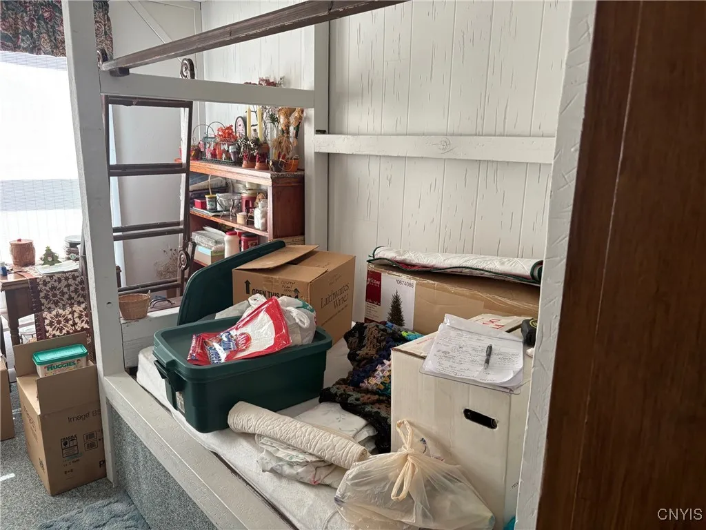 2nd floor bedroom with built-in bunk