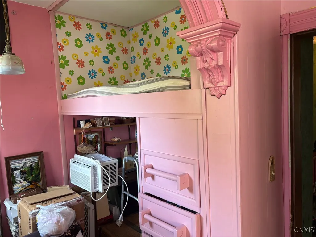 2nd floor bedroom with built-in loft bed