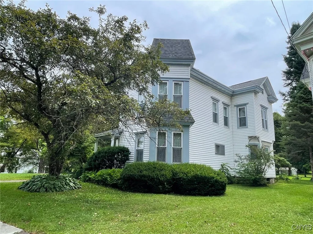 256 East Walnut Street, Oneida, New York 13421, Oneida, New York 13421, 4 Bedrooms Bedrooms, 9 Rooms Rooms,2 BathroomsBathrooms,Residential,For Sale,256 East Walnut Street, Oneida, New York 13421,S1620918