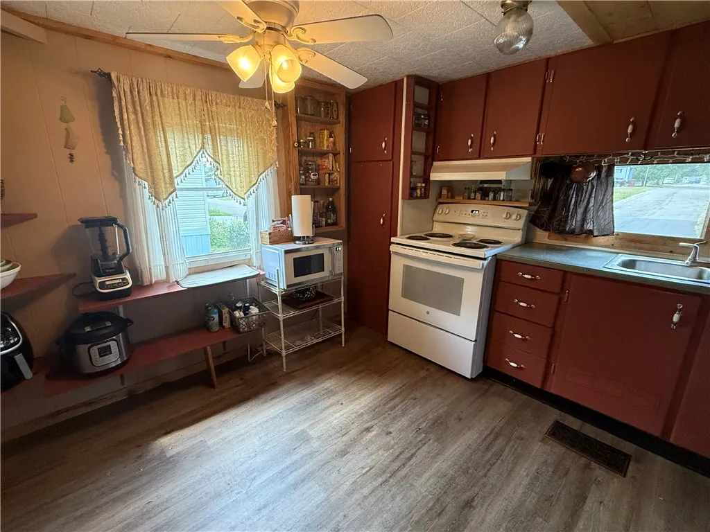 36 Patio Drive, Penfield, New York 14625, Penfield, New York 14625, 2 Bedrooms Bedrooms, 4 Rooms Rooms,1 BathroomBathrooms,Residential,For Sale,36 Patio Drive, Penfield, New York 14625,R1621900