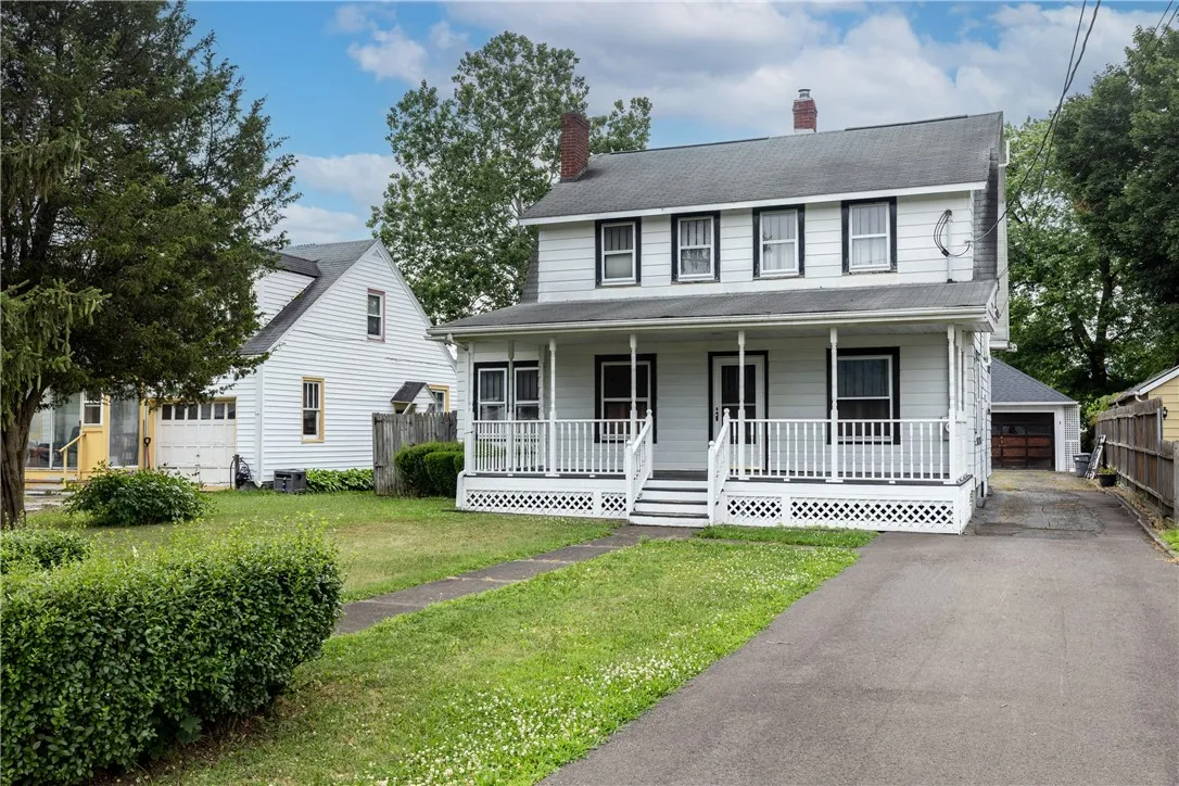 1995 Grand Central Avenue, Horseheads, New York 14, Horseheads, New York 14845, 3 Bedrooms Bedrooms, 9 Rooms Rooms,1 BathroomBathrooms,Residential,For Sale,1995 Grand Central Avenue, Horseheads, New York 14,R1621897