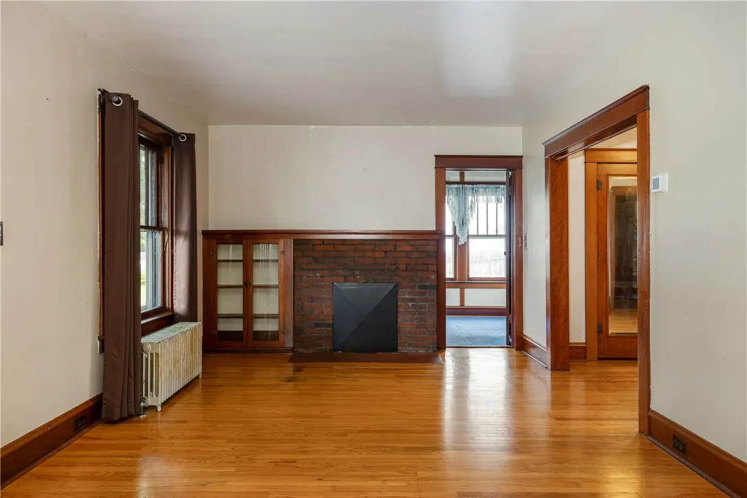 1995 Grand Central Avenue, Horseheads, New York 14, Horseheads, New York 14845, 3 Bedrooms Bedrooms, 9 Rooms Rooms,1 BathroomBathrooms,Residential,For Sale,1995 Grand Central Avenue, Horseheads, New York 14,R1621897