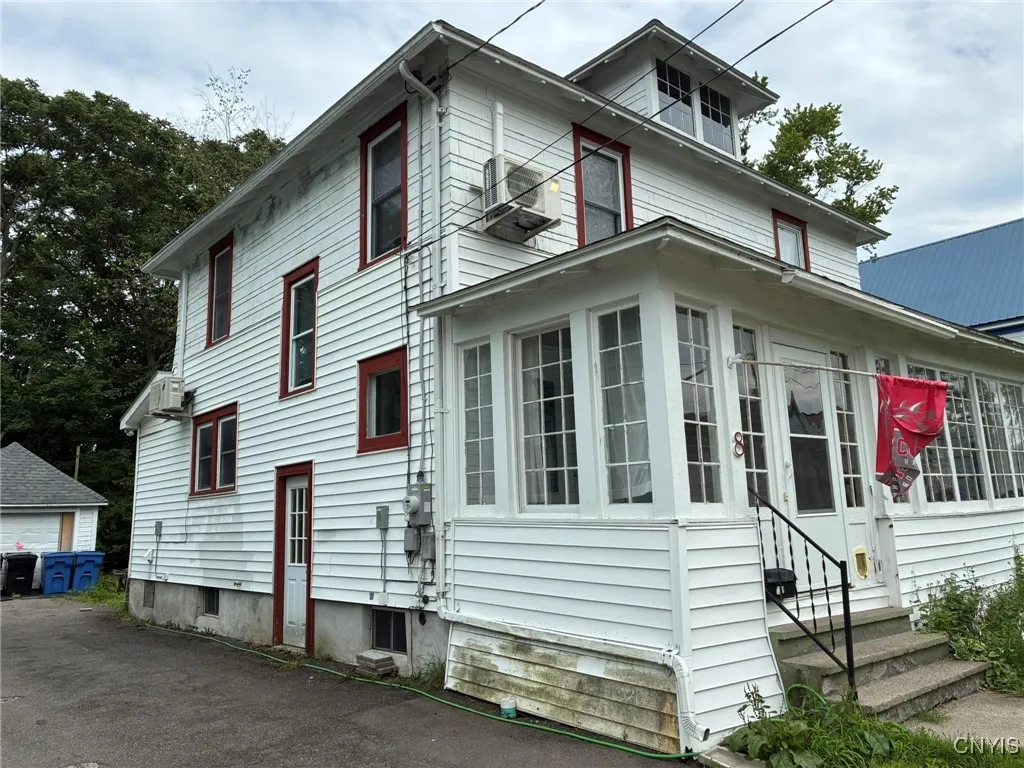 8 Pearl Street, Cortland, New York 13045, Cortland, New York 13045, 4 Bedrooms Bedrooms, 8 Rooms Rooms,2 BathroomsBathrooms,Residential,For Sale,8 Pearl Street, Cortland, New York 13045,S1621210