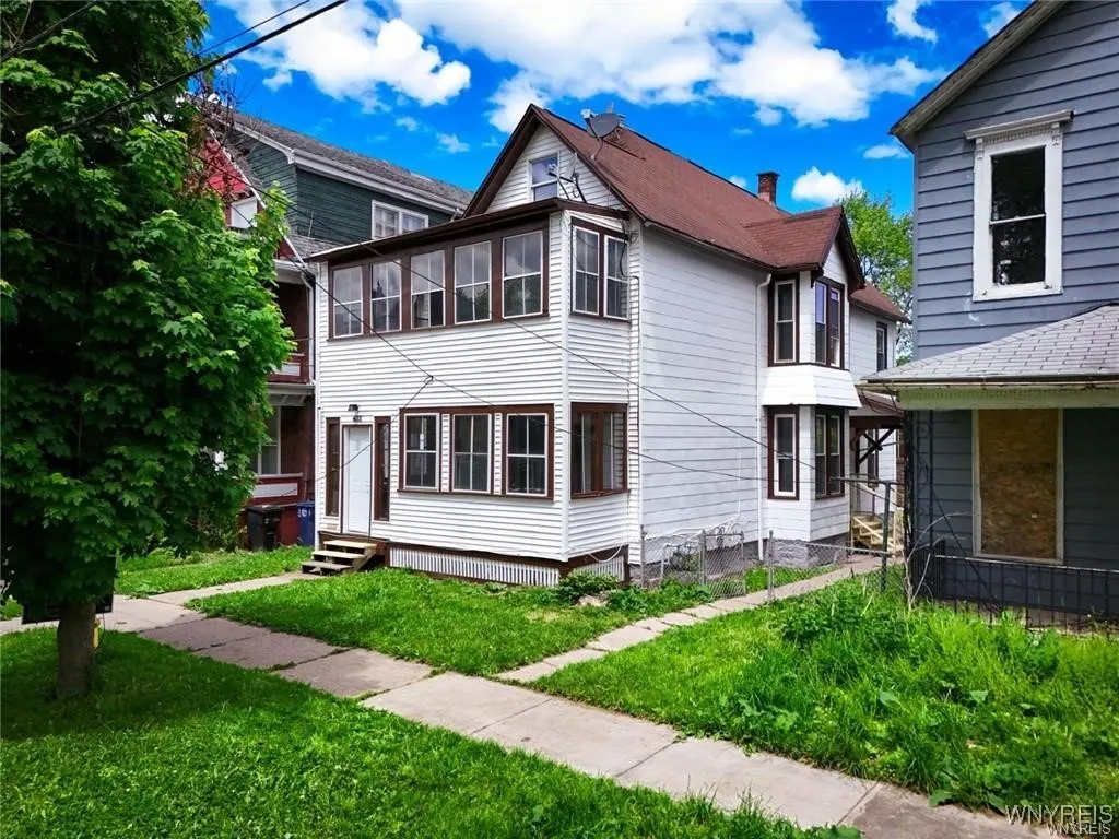 432 Cedar Avenue 3, Niagara Falls, New York 14301, Niagara Falls, New York 14301, 2 Bedrooms Bedrooms, 6 Rooms Rooms,1 BathroomBathrooms,Residential Lease,For Rent,432 Cedar Avenue 3, Niagara Falls, New York 14301,B1621917