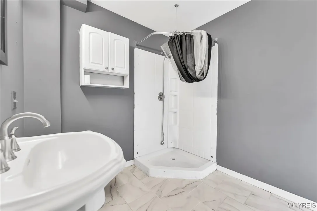 651 Prospect Avenue, Buffalo, New York 14213, Buffalo, New York 14213, 5 Bedrooms Bedrooms, ,2 BathroomsBathrooms,Residential,For Sale,651 Prospect Avenue, Buffalo, New York 14213,B1621681