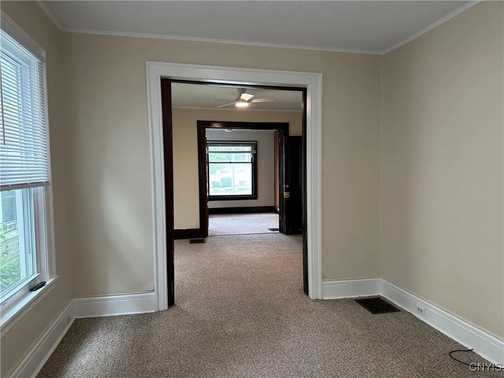 4 Cottage Street, Auburn, New York 13021, Auburn, New York 13021, 1 Bedroom Bedrooms, 5 Rooms Rooms,1 BathroomBathrooms,Residential Lease,Closed,4 Cottage Street, Auburn, New York 13021,S1621040