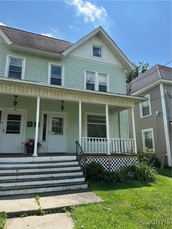 4 Cottage Street, Auburn, New York 13021, Auburn, New York 13021, 1 Bedroom Bedrooms, 5 Rooms Rooms,1 BathroomBathrooms,Residential Lease,Closed,4 Cottage Street, Auburn, New York 13021,S1621040