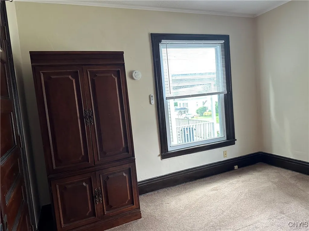 4 Cottage Street, Auburn, New York 13021, Auburn, New York 13021, 1 Bedroom Bedrooms, 5 Rooms Rooms,1 BathroomBathrooms,Residential Lease,Closed,4 Cottage Street, Auburn, New York 13021,S1621040
