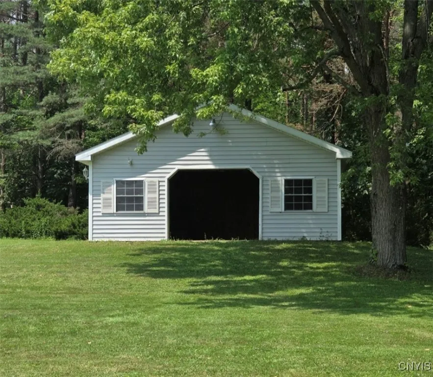 Detached 2 Car garage